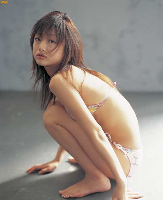 Bomb.TV写真ID0035 2005.09 Risa Kudo 工藤里紗