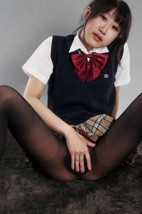 [legsjapan视频完美版]ID0081 KarinaOshima-3-Pantyhose Ripping Schoolgirl Masturbation--性感提示