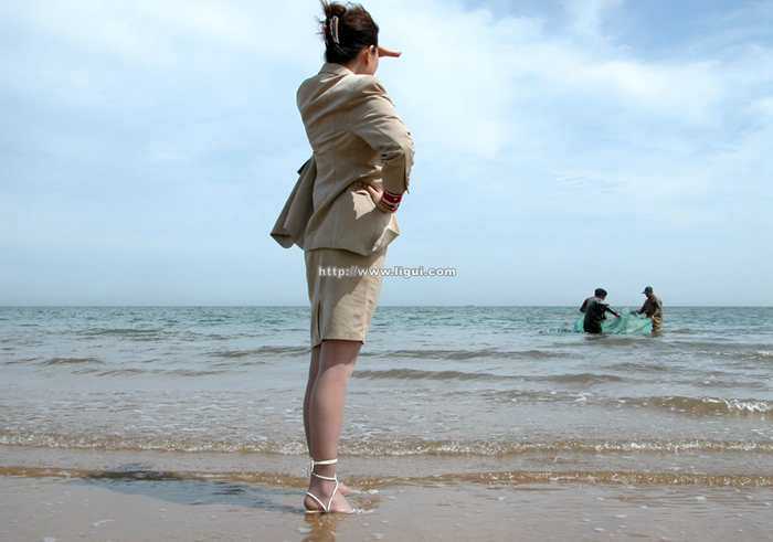 ligui丽柜2004.05.09海边的丝袜高跟性感少妇