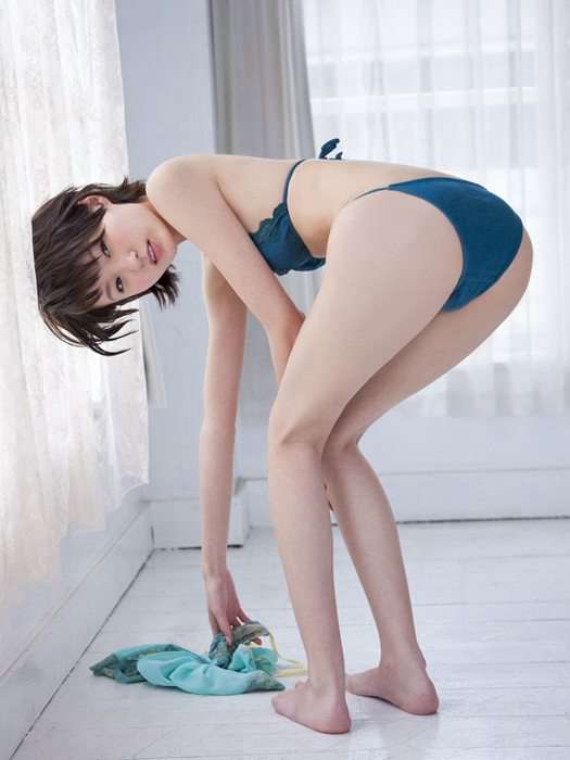 穿着泳装也翘起臀部[sabra.net]ID063 [Sabra.net] StrictlyGir しほの涼 Ryo Shihono av女优写
