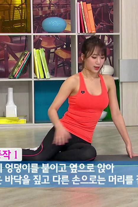 ID0041 韩国最美体育老师艺正(芮呈和)健身视频紧身裤把三角区都勒出来了太诱人